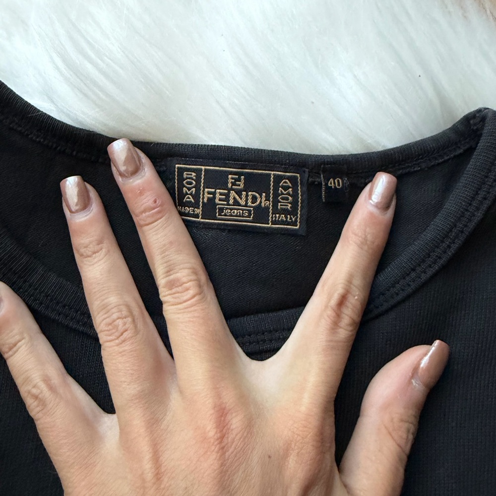 Authentic Fendi long sleeve - Picture 2 of 2